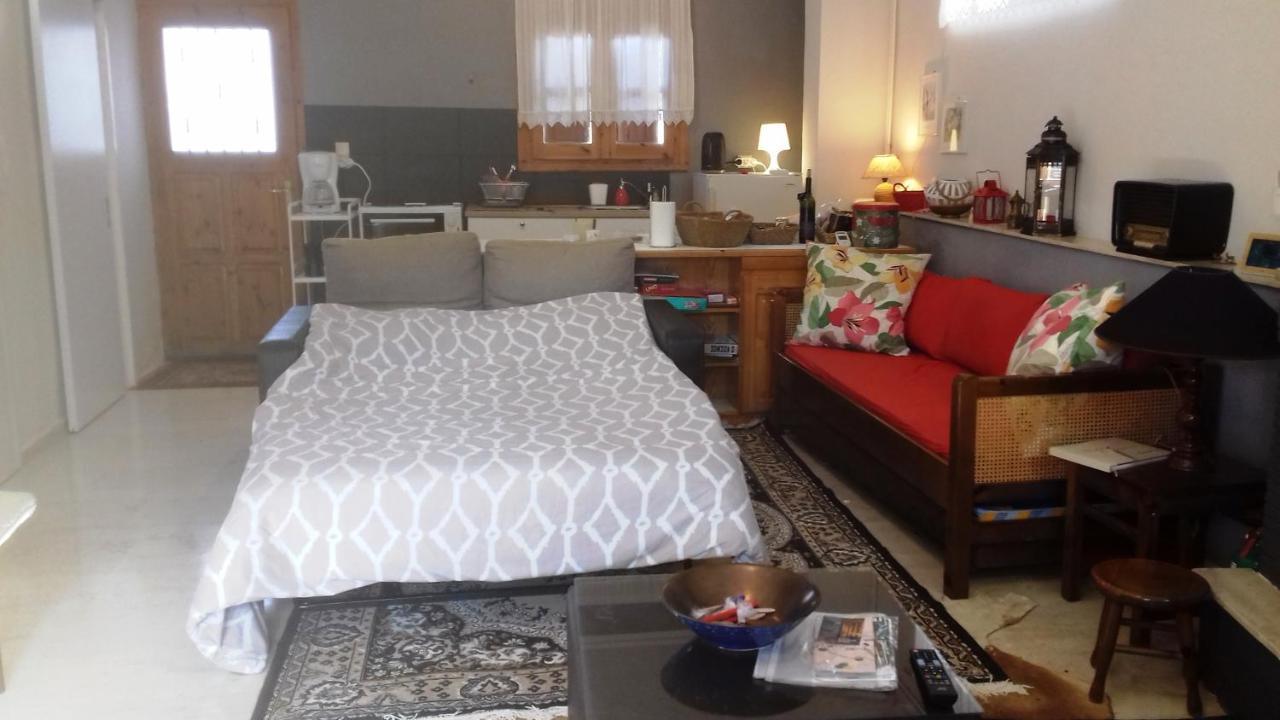 Vitina'S Little House Hotel ภายนอก รูปภาพ