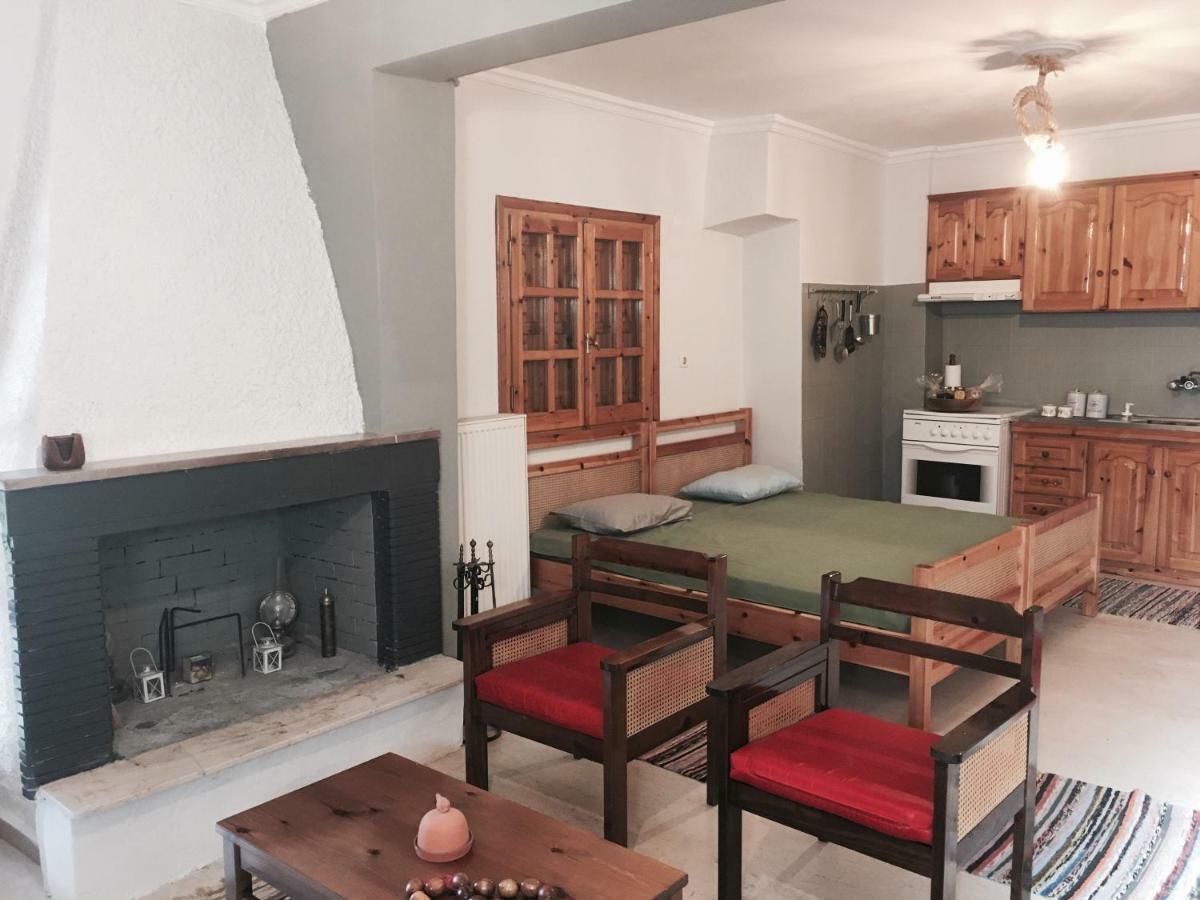 Vitina'S Little House Hotel ภายนอก รูปภาพ