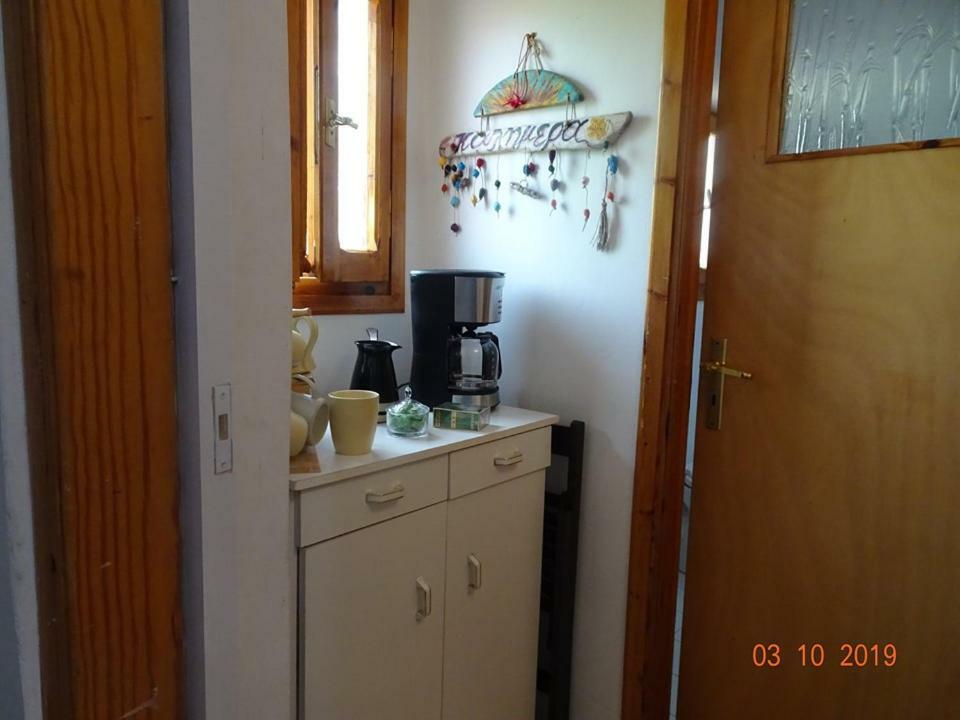 Vitina'S Little House Hotel ภายนอก รูปภาพ