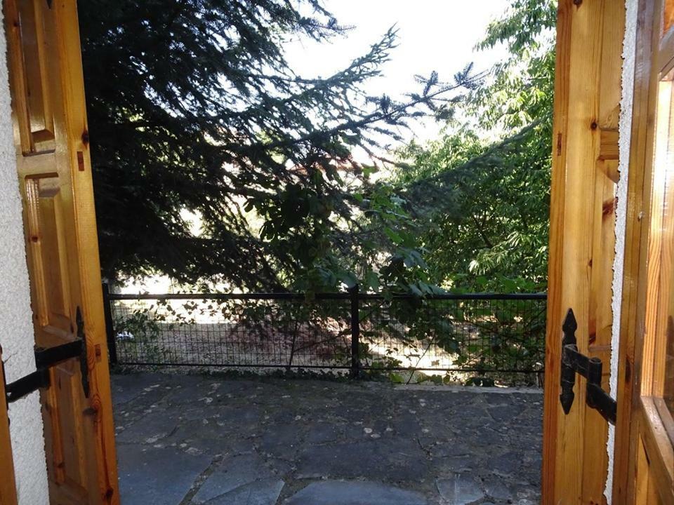 Vitina'S Little House Hotel ภายนอก รูปภาพ