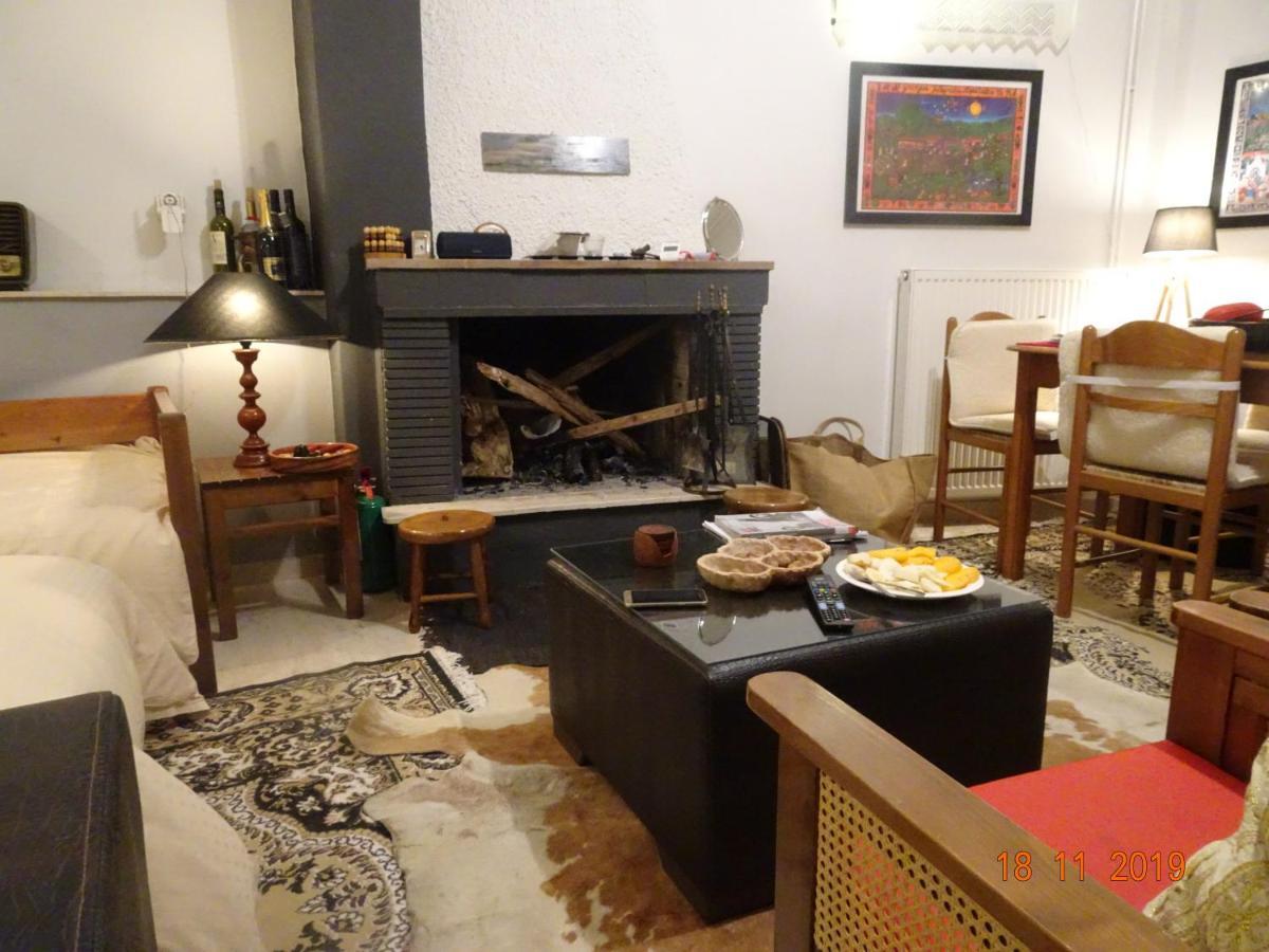Vitina'S Little House Hotel ภายนอก รูปภาพ