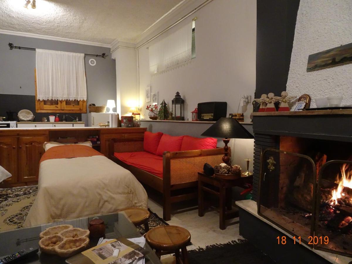 Vitina'S Little House Hotel ภายนอก รูปภาพ